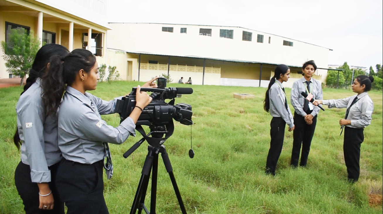 JVWU Extra Curricular photo 27